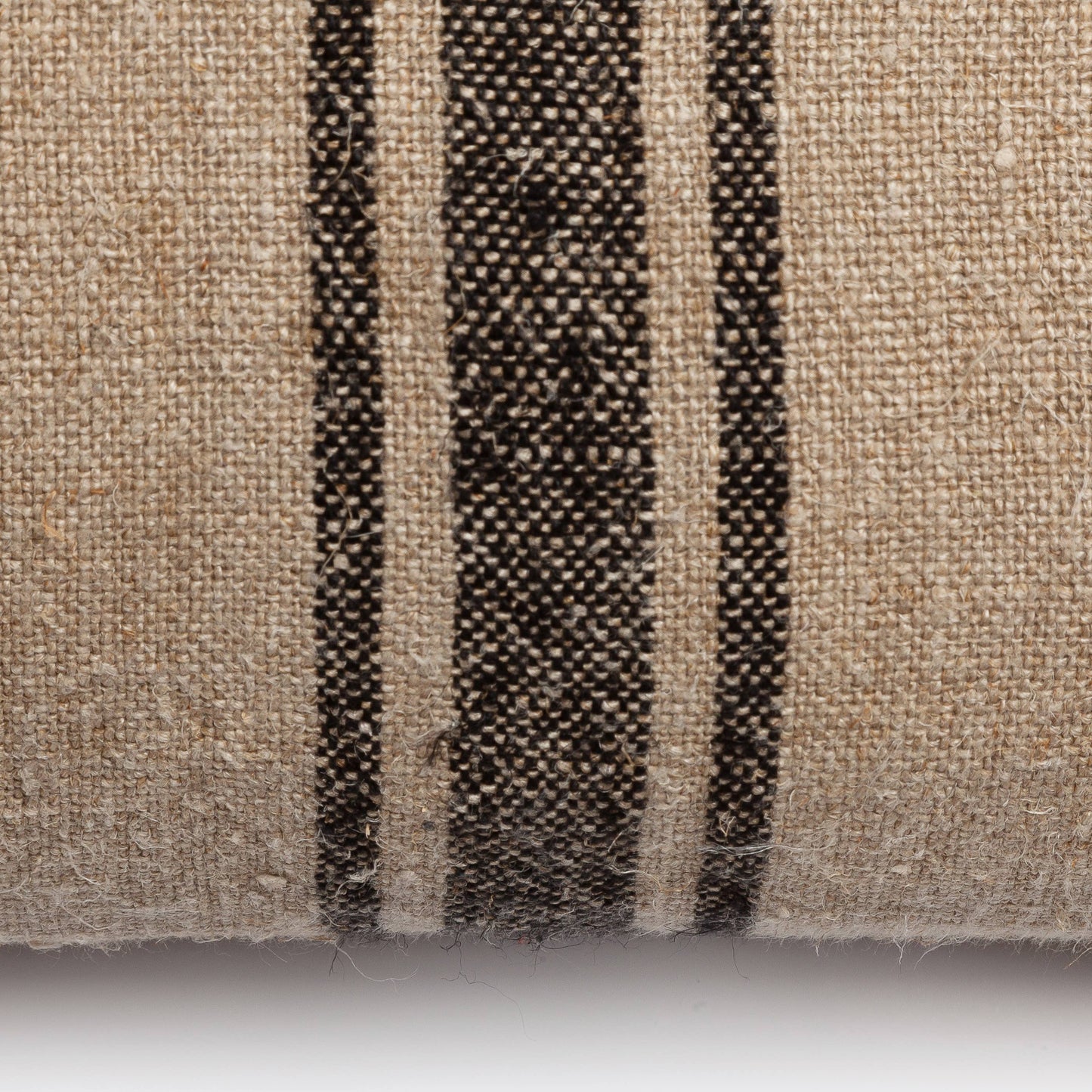 'Agar' Cushion 60x60