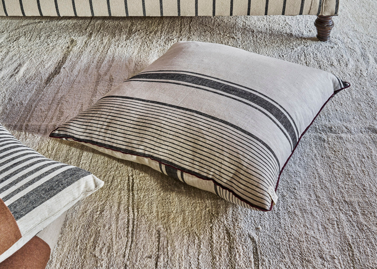 ‘Charlie' Cushion 80x80