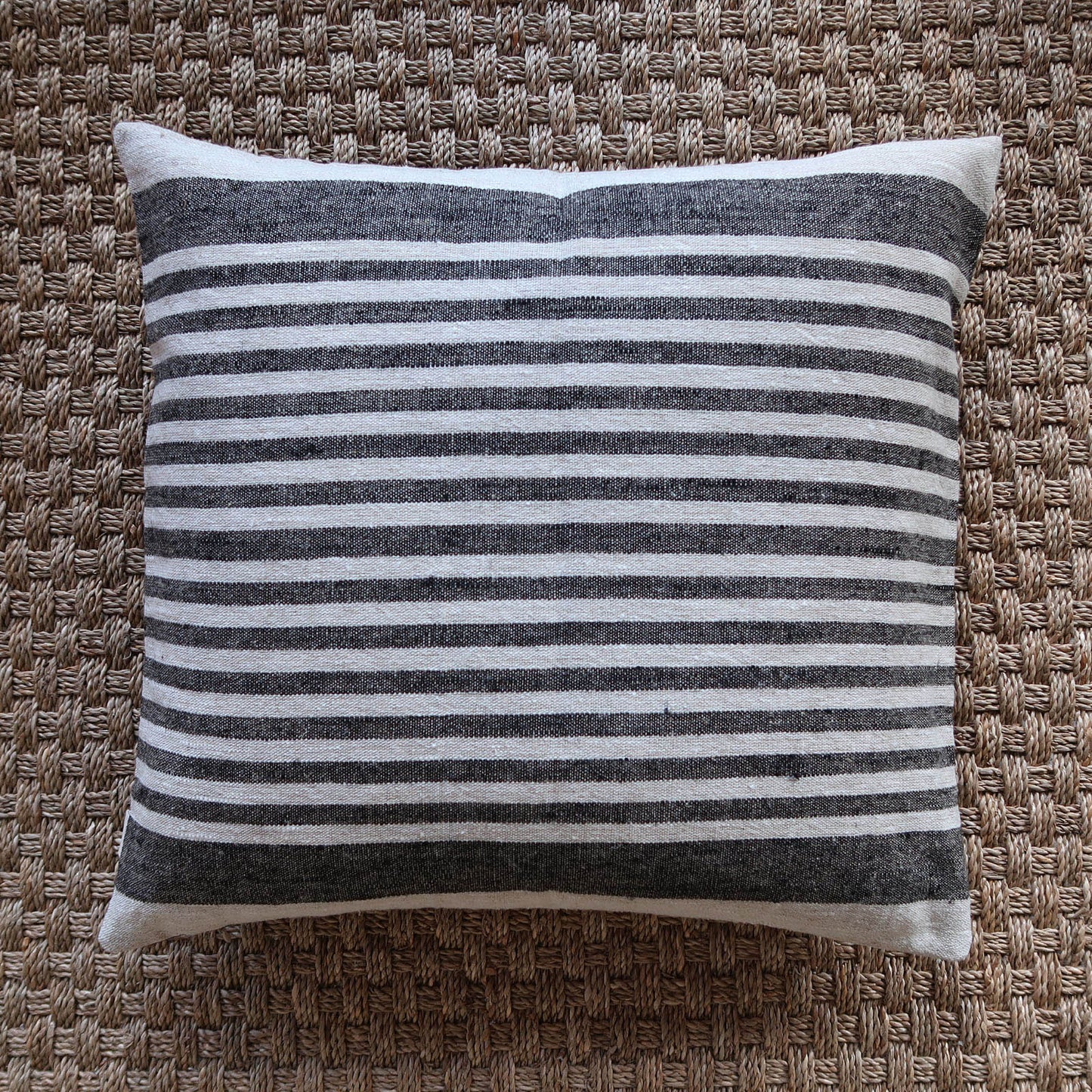 ‘Bhavika’ Cushion Claret 50x50