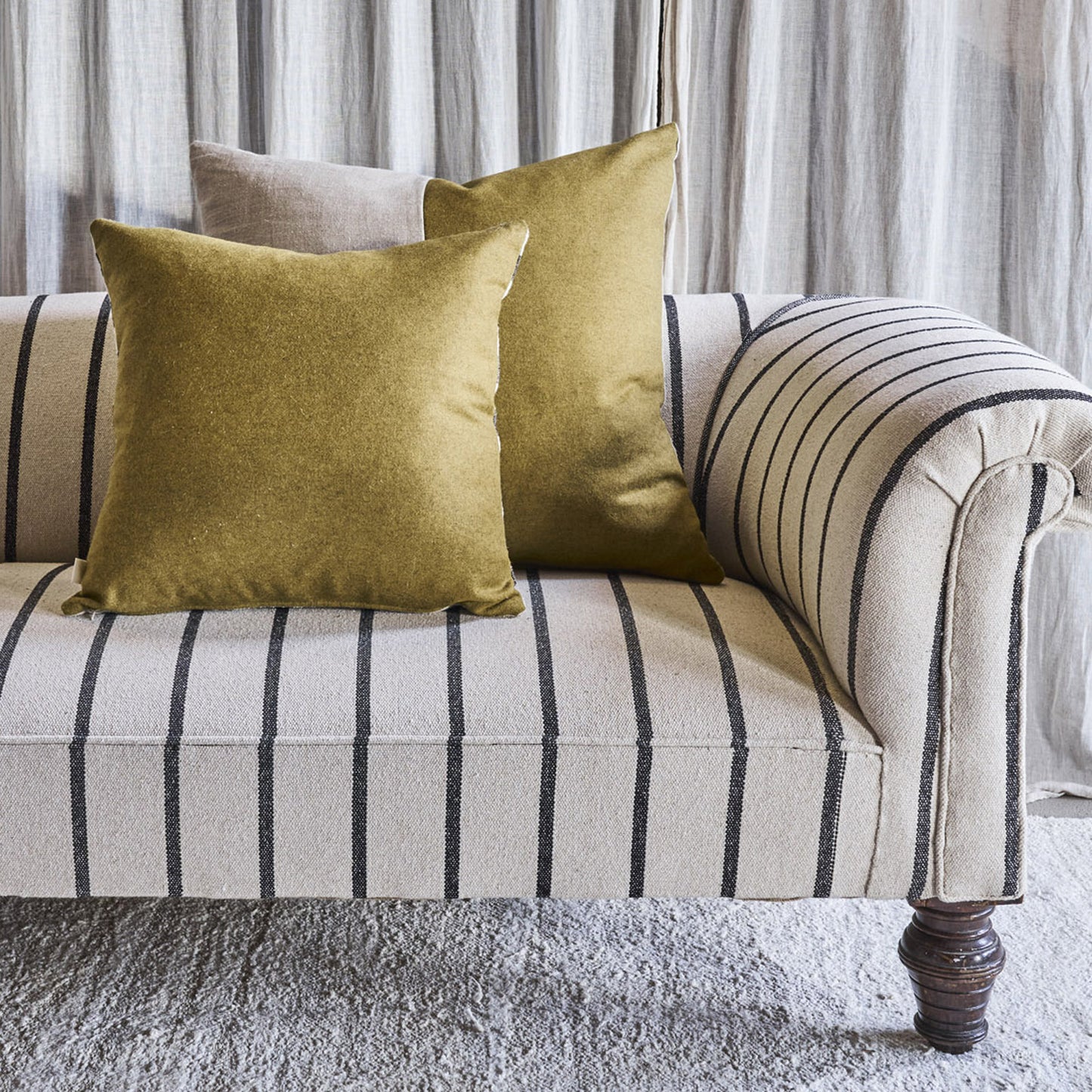 ‘Bhavika’ Cushion Tobacco 50x50