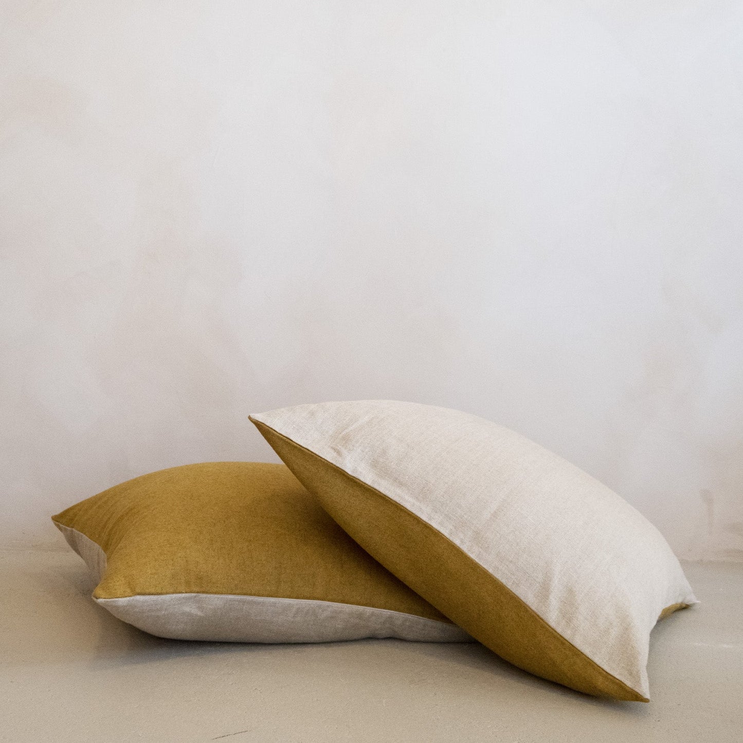 ‘Julie’ Cushion Tobacco 60x60