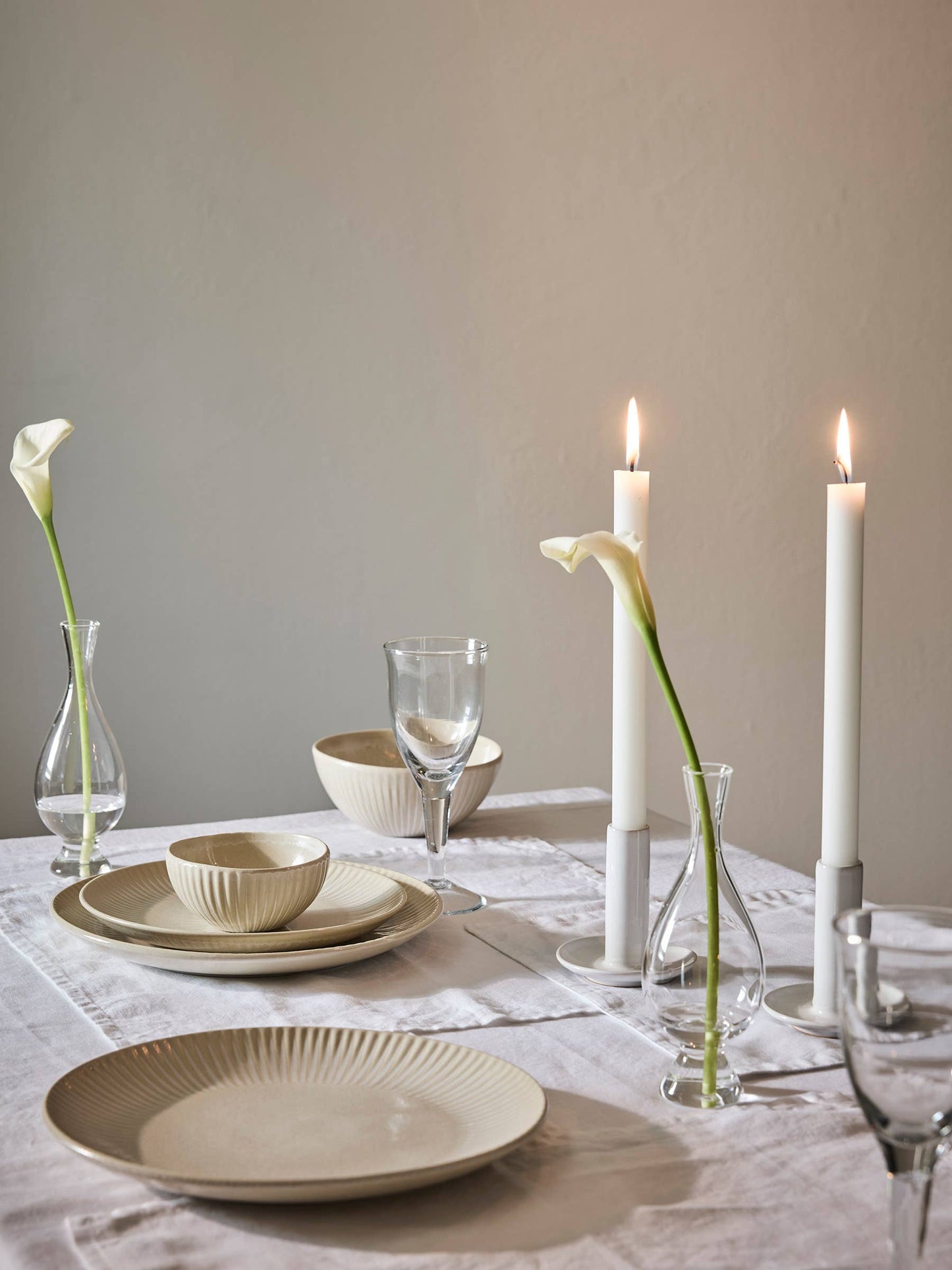'Granada' dinner plate