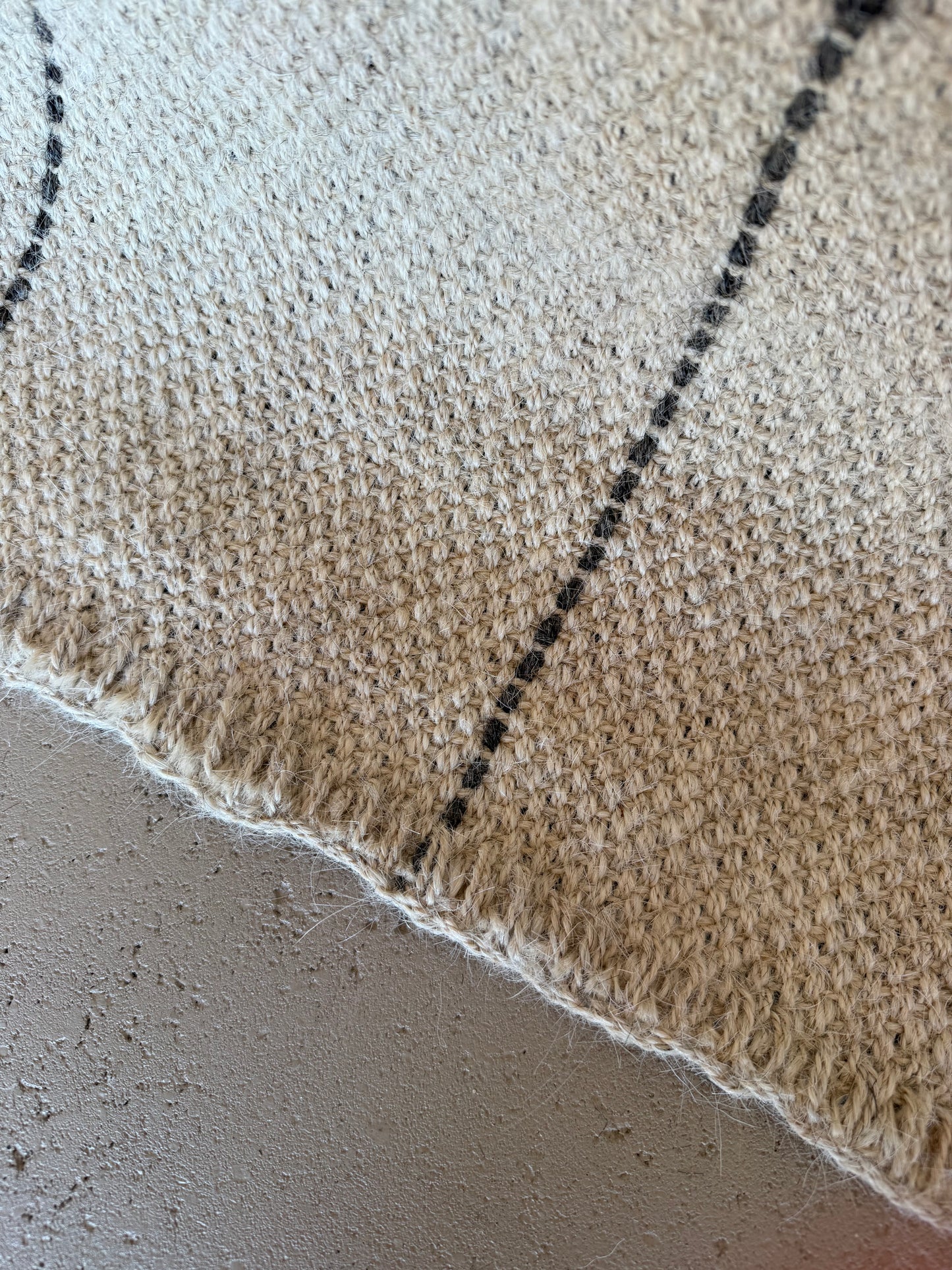 Beige Thin Stripe Rug 270x65