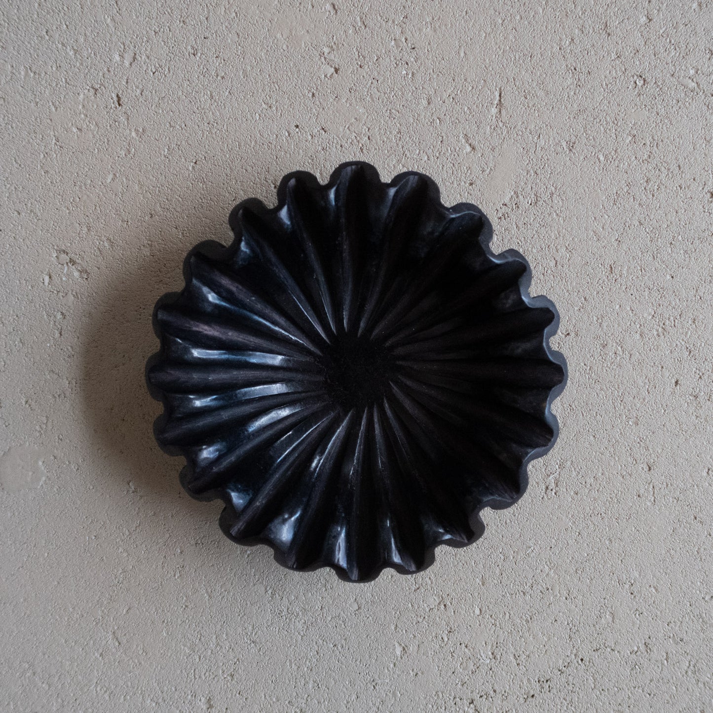 Black Marble Fluted Bowl S