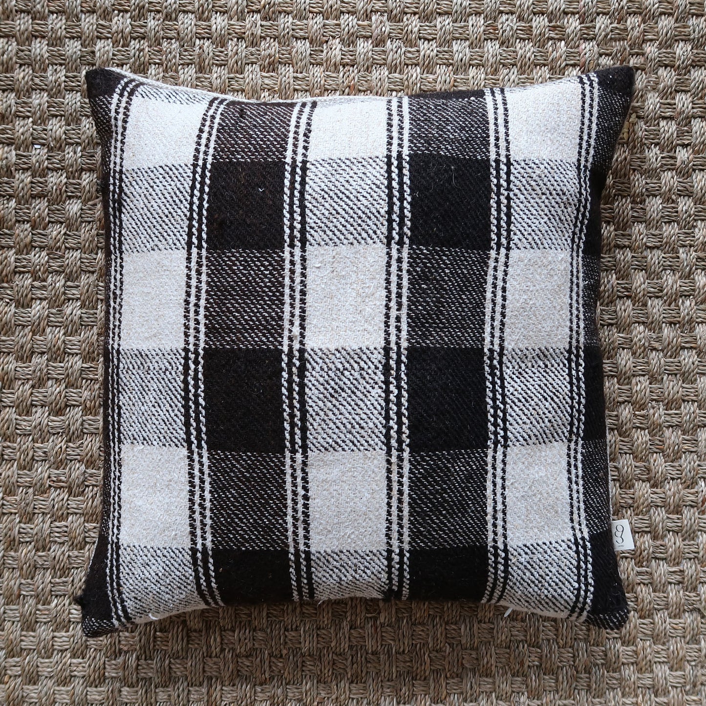 Vintage Checkered Cushion