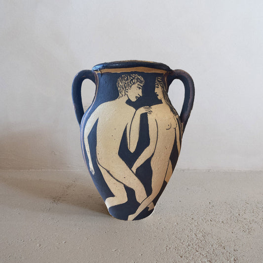 Studio 9 Living x Yolande Beer Terracotta Pot Small