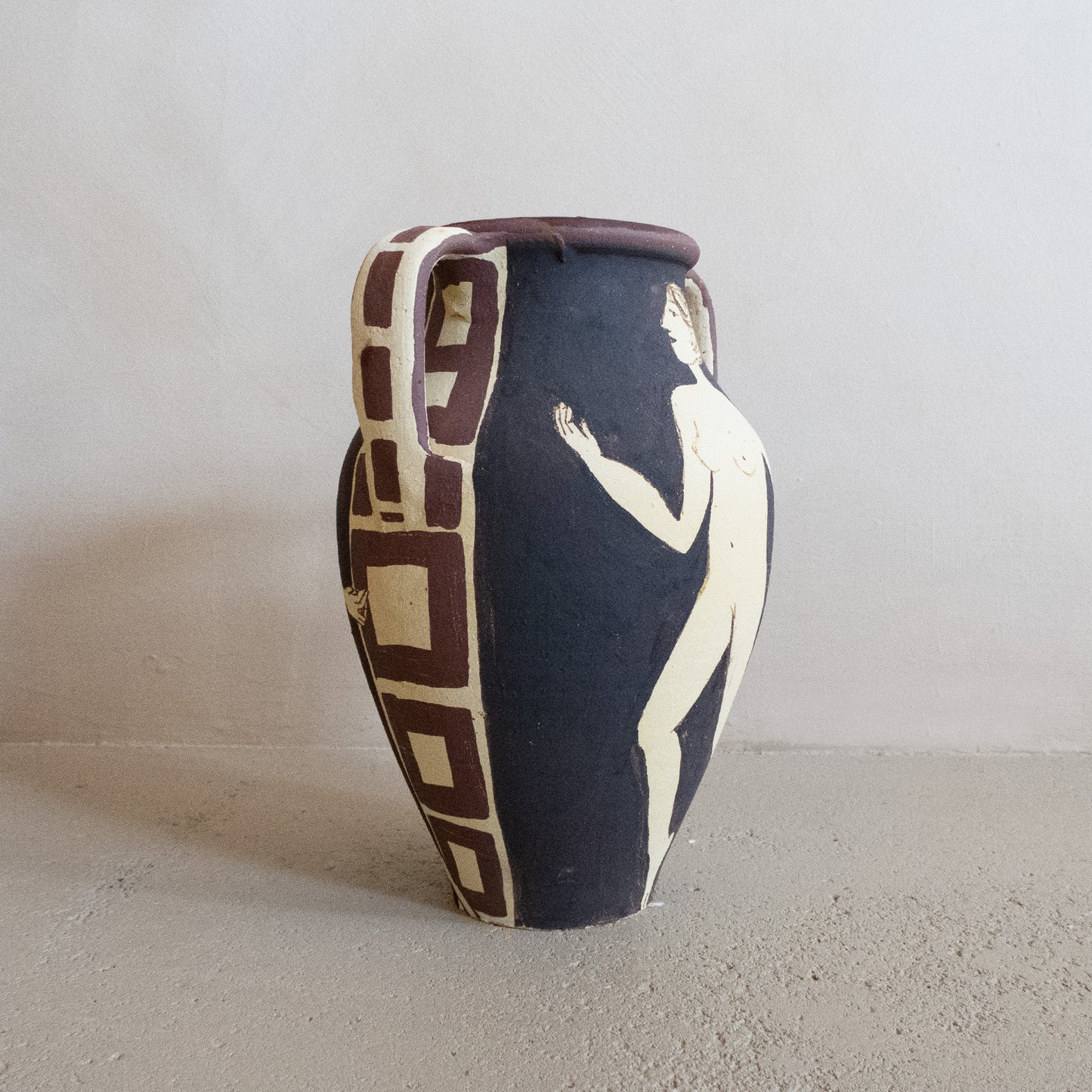 Studio 9 Living x Yolande Beer Terracotta Pot 3