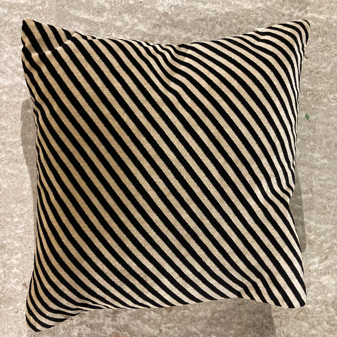 'Sarah' Cushion